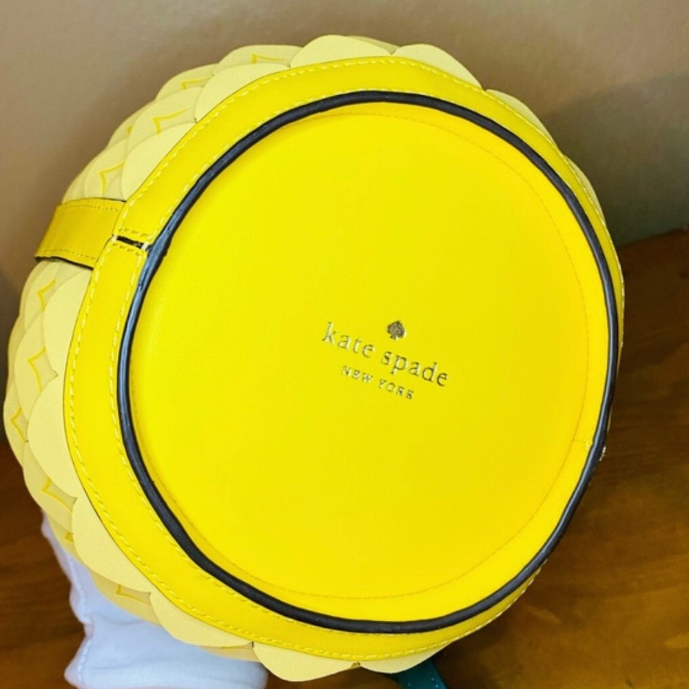 Kate Spade Colada Pinapple Crossbody Bucket Bag - Picture 5 of 9